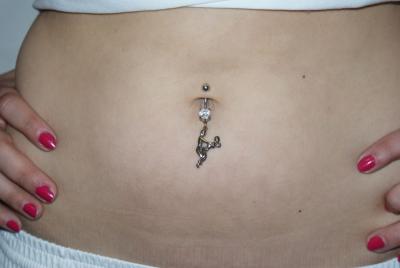 Piercing - piercings nombrils - Piercing nombril . Boutique Tattoo Evolution Perpignan
