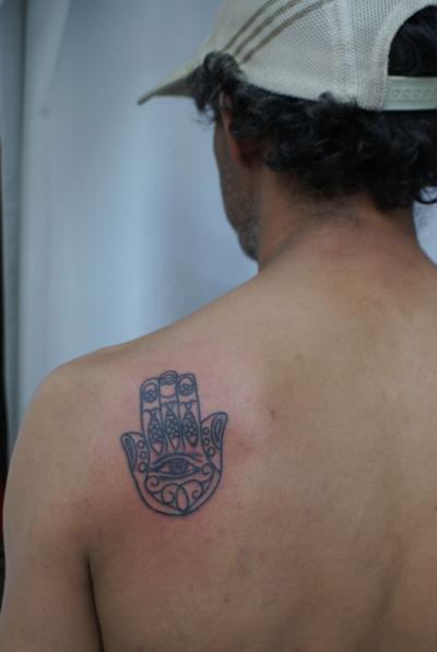 Nos ralisations - religieux  - Tattoo main de fatma.Boutique Tattoo Evolution