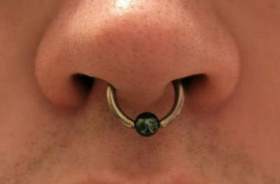 Piercing - piercings divers - piercing au septum